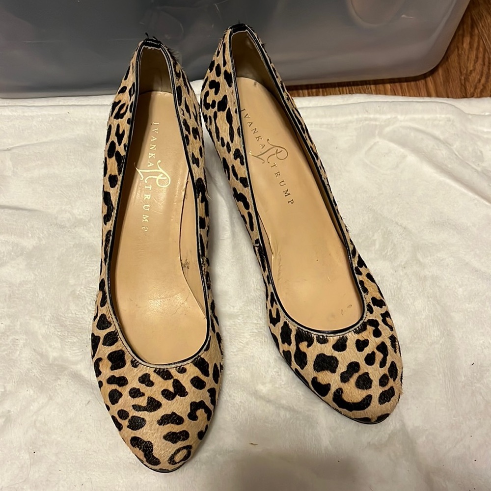 Leopard Print Ivanka Trump pumps